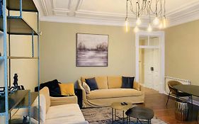 Charming 4 Bedroom Apartment In Chiado